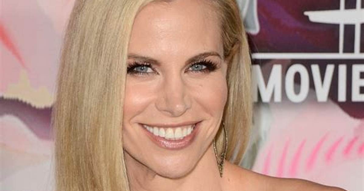 Brooke Burns: Exploring the Dynamics of Her Love Life and Relationships
