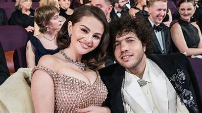 Unveiling the Age Gap Between Selena Gomez and Justin Bieber: an in-Depth Analysis